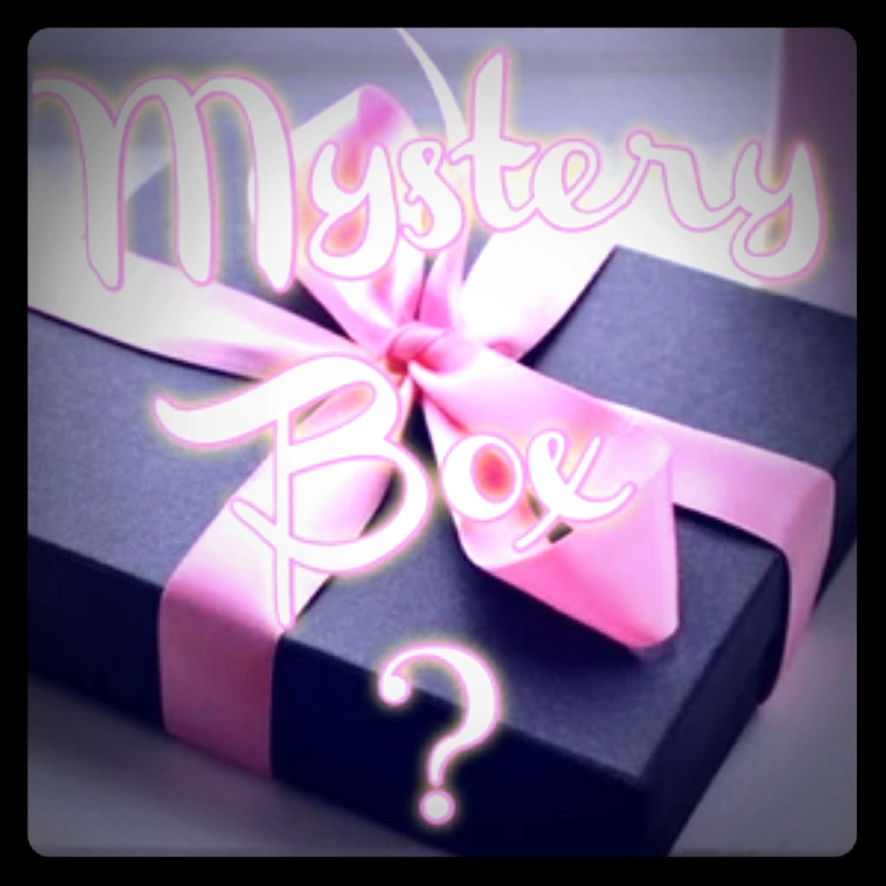 Make up and lifestyle mystery box